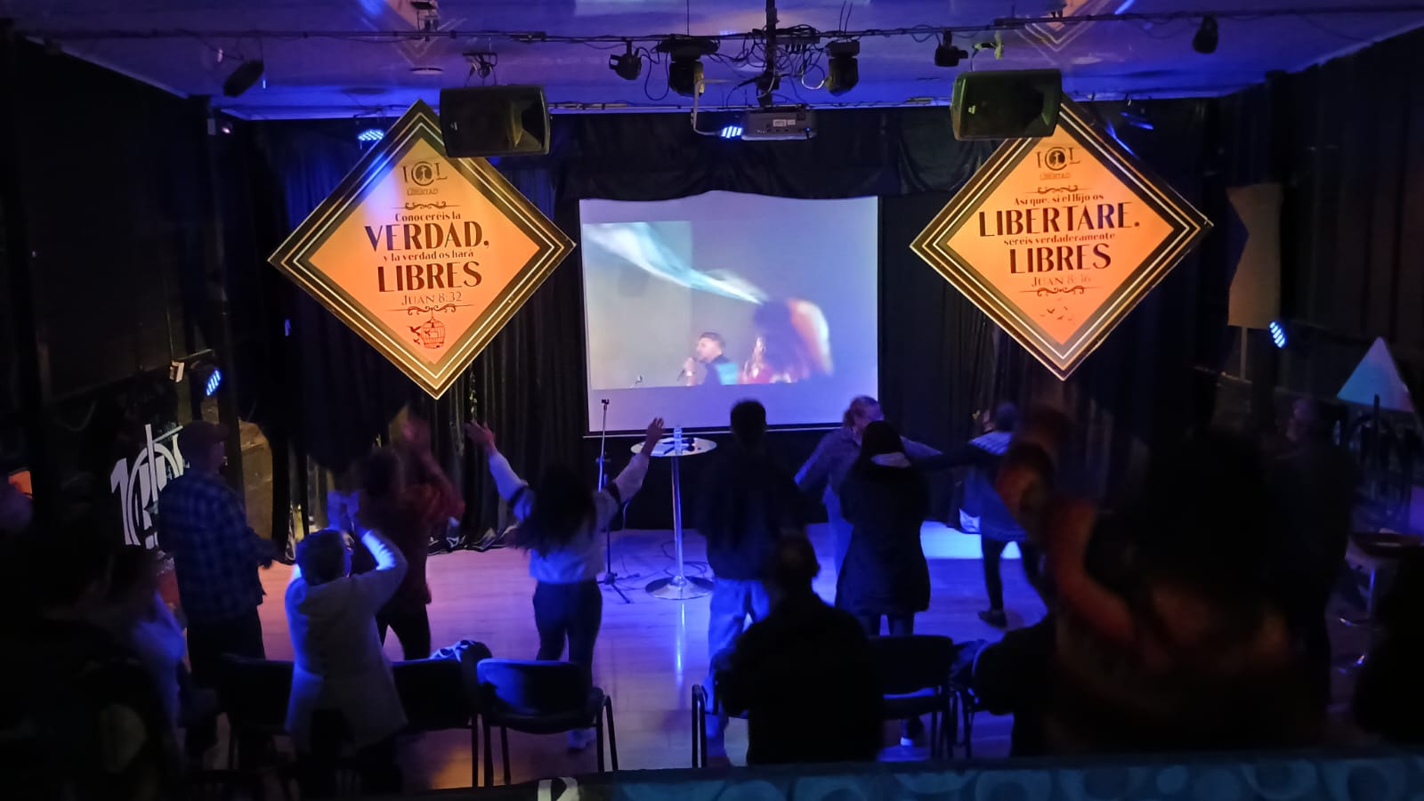 Sala de teatro en alquiler para artistas, empresas y conferencias en Sala101, Fontibón